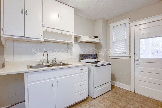 Building Photo - 513 Prospect Ave