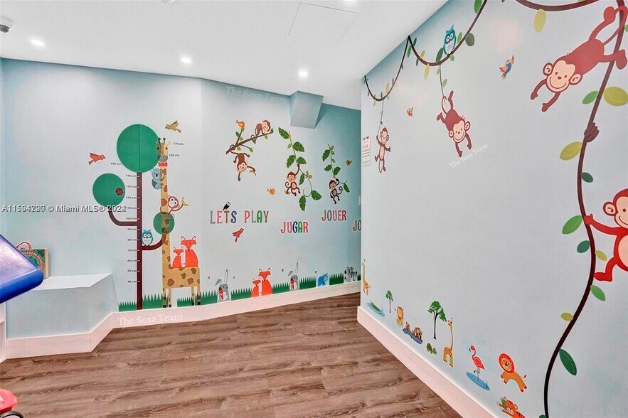 Amenities - 950 Brickell Bay Dr