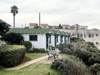 Building Photo - Come home to a cozy cottage on the coast! ...