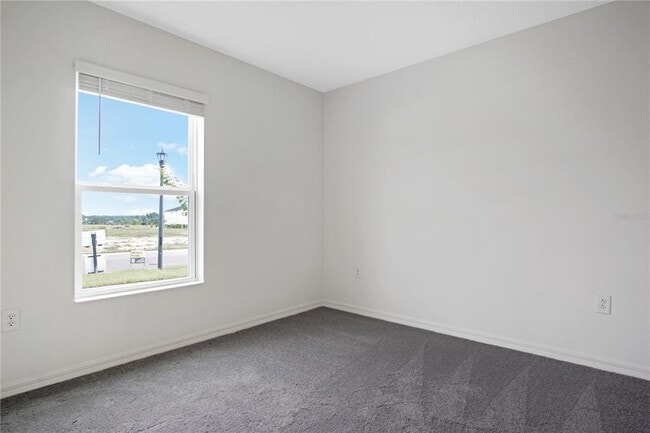 Building Photo - 616 Royal Palm Dr
