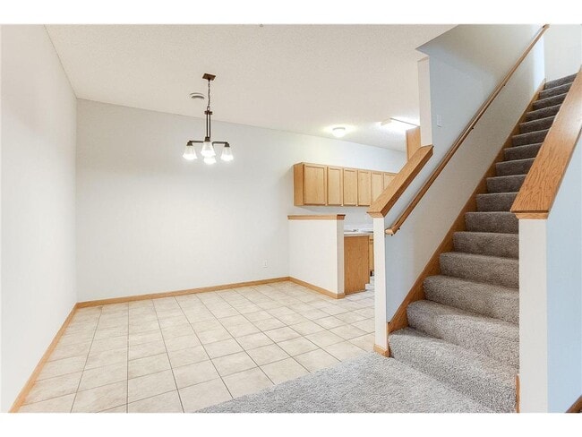 Building Photo - 5040 Holly Ln N