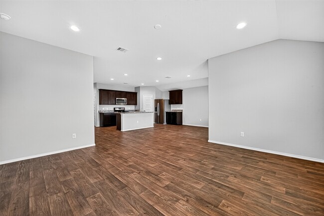 Building Photo - 1610 Bear Spring Dr