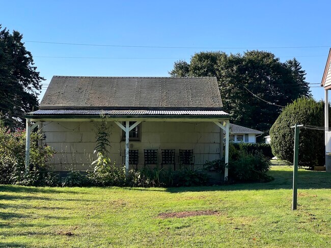 Building Photo - 7 Chesebro Ln