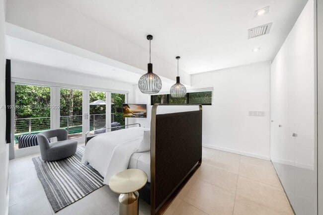 Building Photo - 114 5th Dilido Terrace