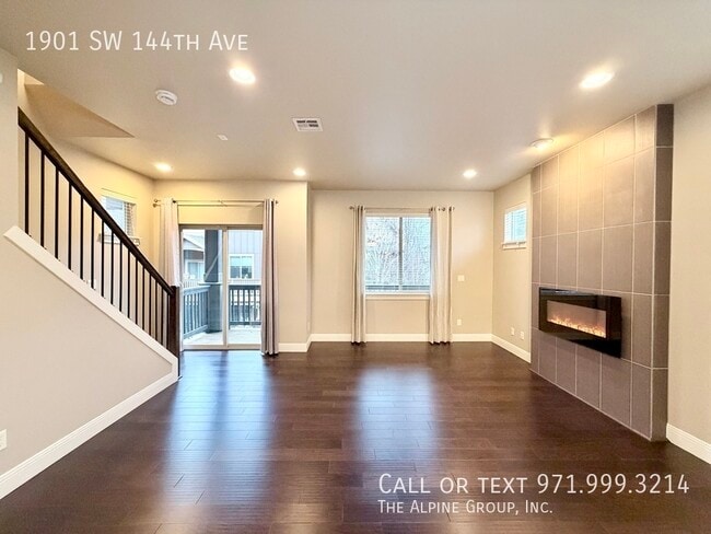 Building Photo - 1901 SW 144th Ave