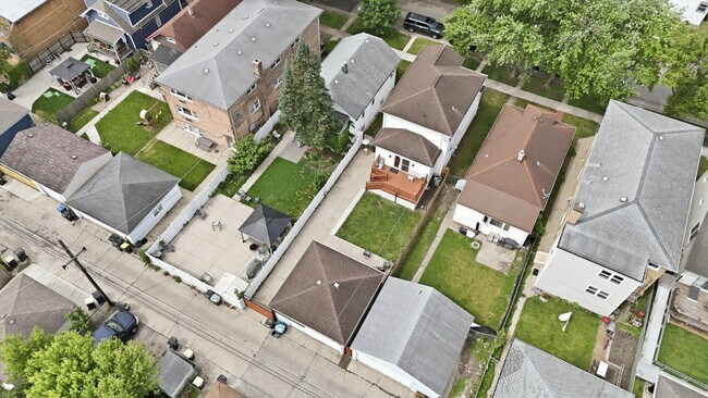 Building Photo - 2231 N 75th Ave