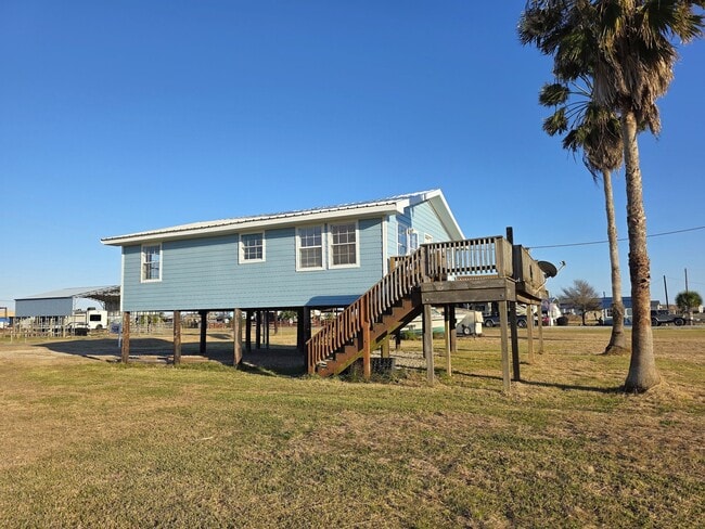 Building Photo - 405 Blue Water Blvd