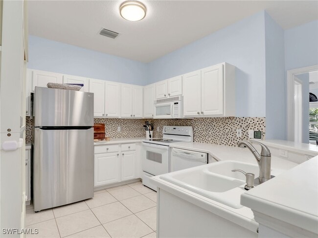 Building Photo - 2110 Cay Lagoon Dr