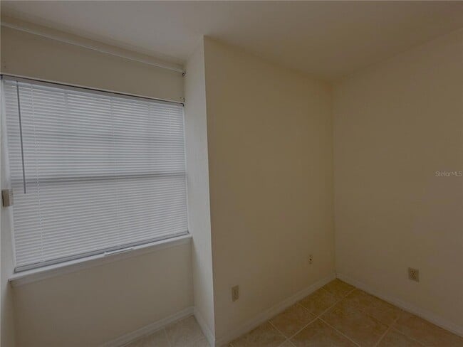 Building Photo - 8532 NW 35 Rd
