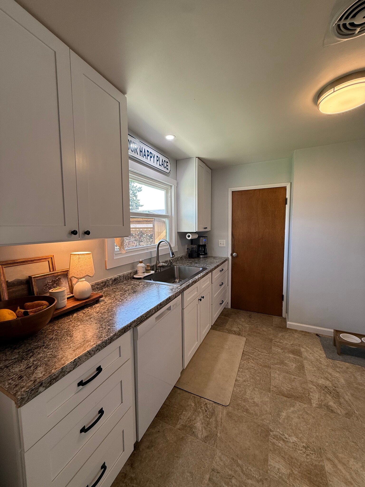 Building Photo - 227 Randolph Way