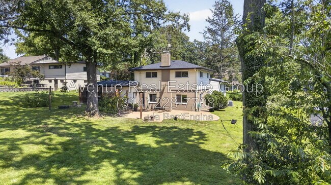 Building Photo - 6 The Knolls Ln