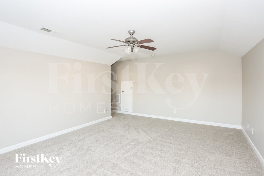 Building Photo - 159 Heywatchis Dr