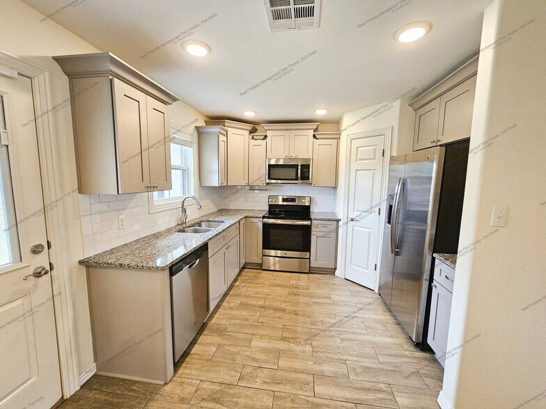 Building Photo - 6614 Leightyn Ln