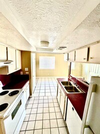 Building Photo - 5668 Birchmont Dr