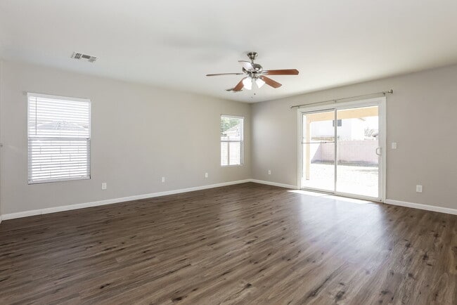 Building Photo - 4665 E Pinto Valley Rd