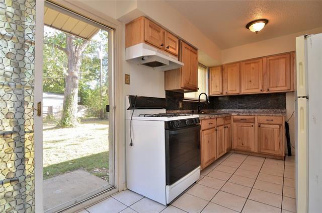 Building Photo - 4524 Sherwood Dr