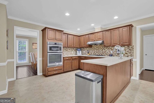 Building Photo - 705 Wood Valley Trce