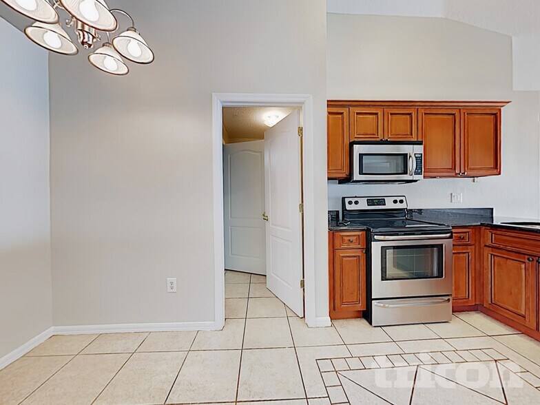 Building Photo - 25132 7 Rivers Cir