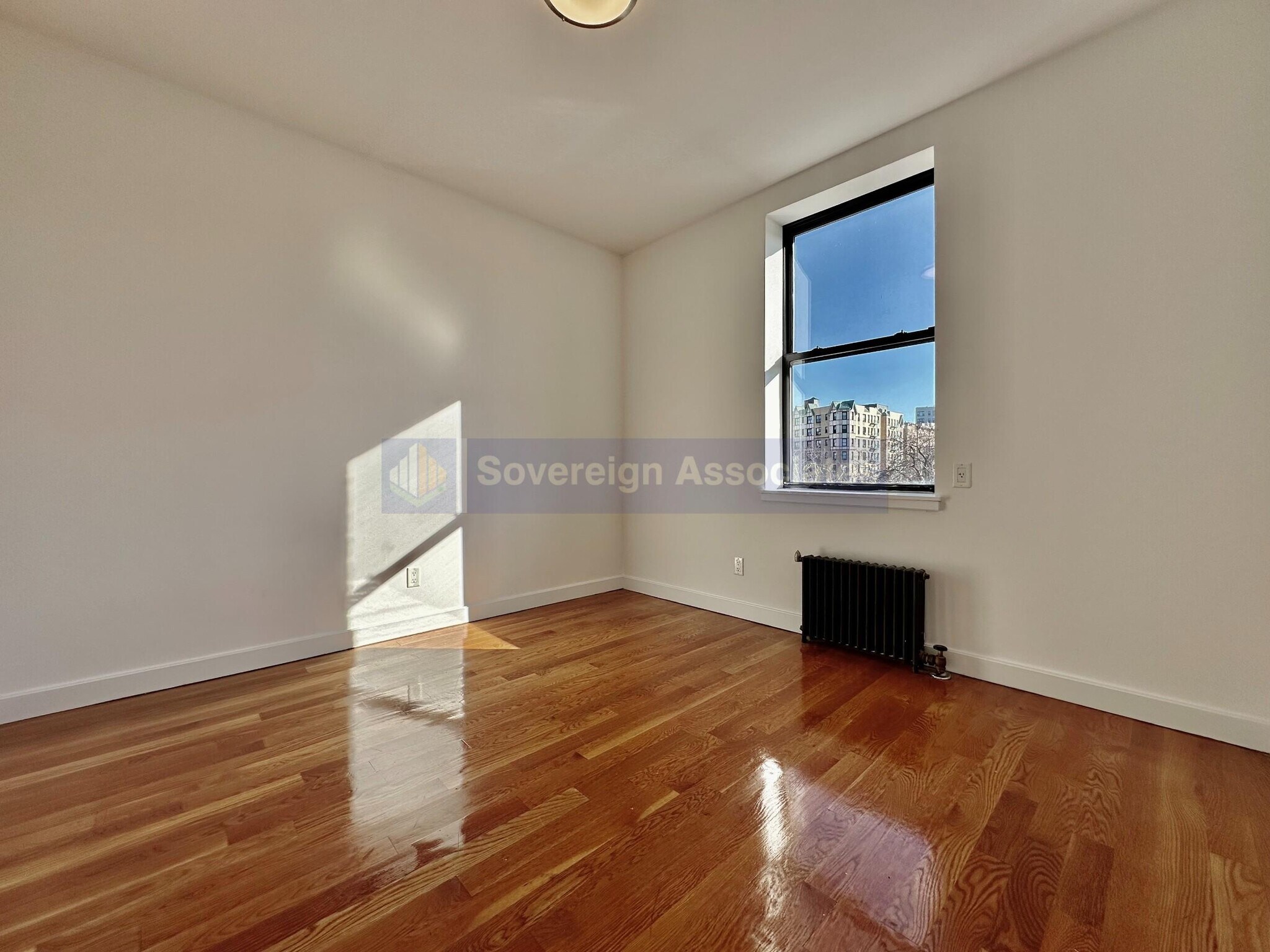 Building Photo - 611 W 137th St