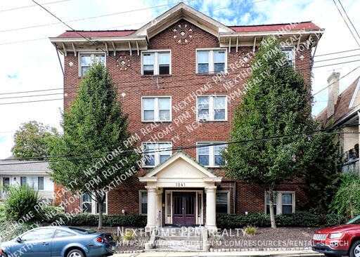 Building Photo - Dormont 1 Bedroom with heat included. Octo...