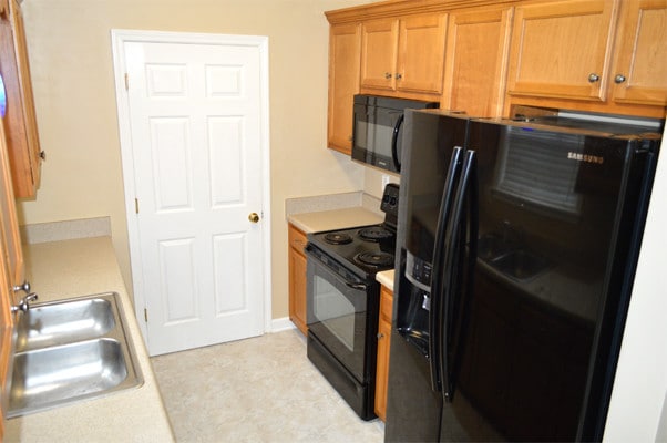 Building Photo - 2271 Dewey Dr