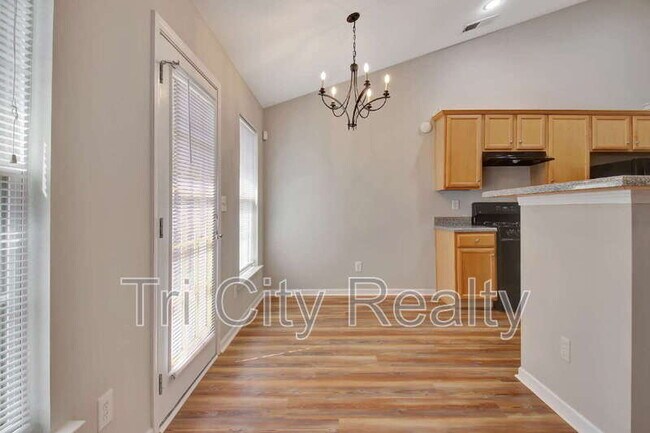 Building Photo - 342 Hunterian Pl