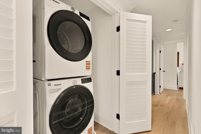 Building Photo - 4830 8th St NW