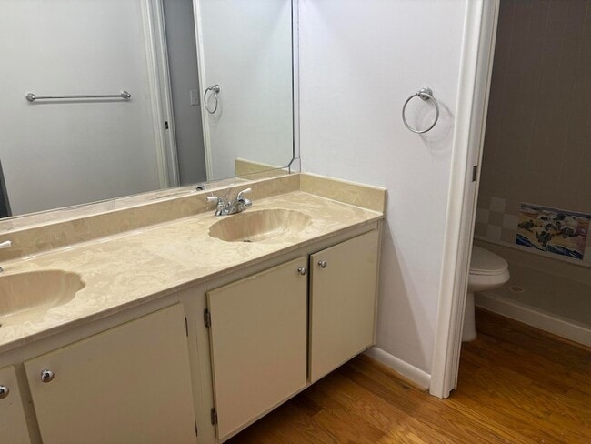 Building Photo - 352 Prestwick Cir