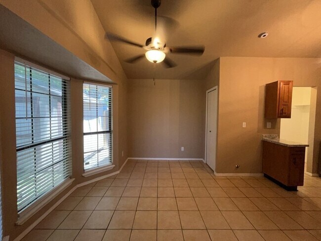 Building Photo - 6703 Fire Hill Dr