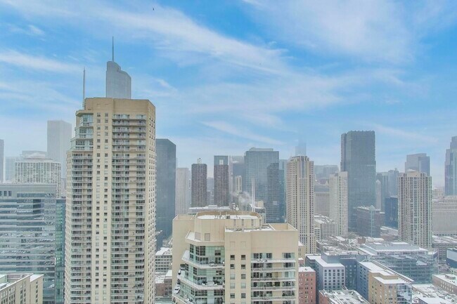 Building Photo - 33 W Ontario St