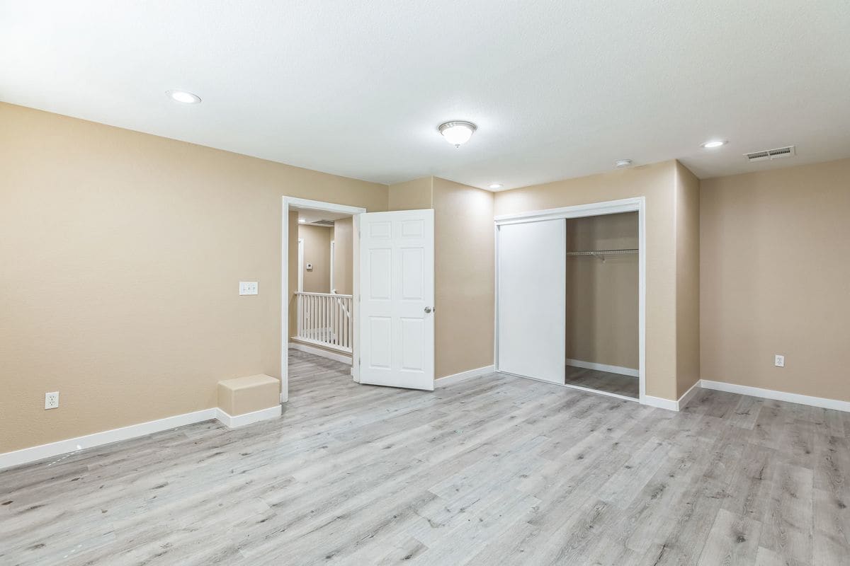 Building Photo - 8737 Brindisi Park Ave