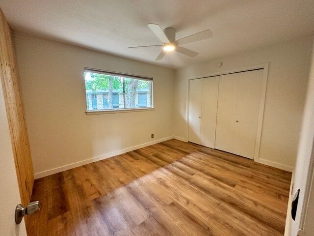 Building Photo - 1304 Mariposa Dr