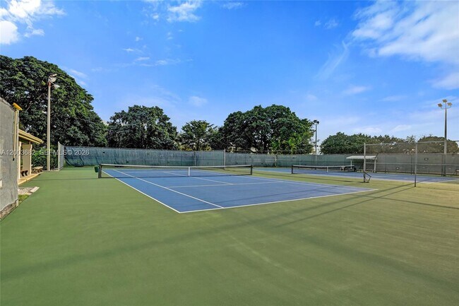 Building Photo - 3001 Portofino Isle