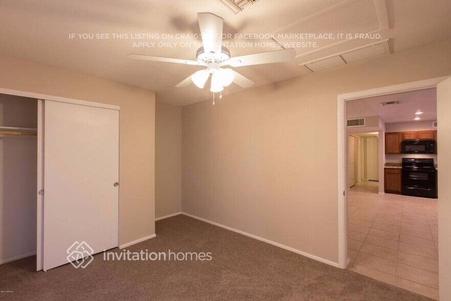 Building Photo - 1800 W Mountain View Dr