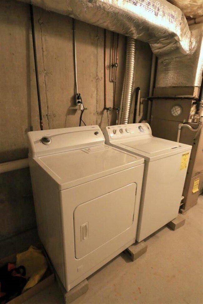 Building Photo - 86 Winter St