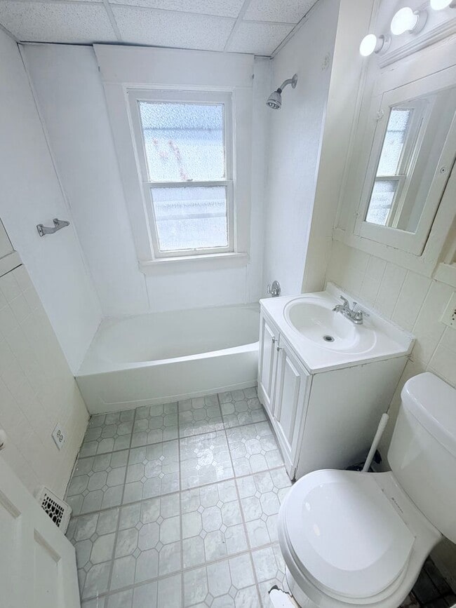 Building Photo - 3395- 3397 W. 100th