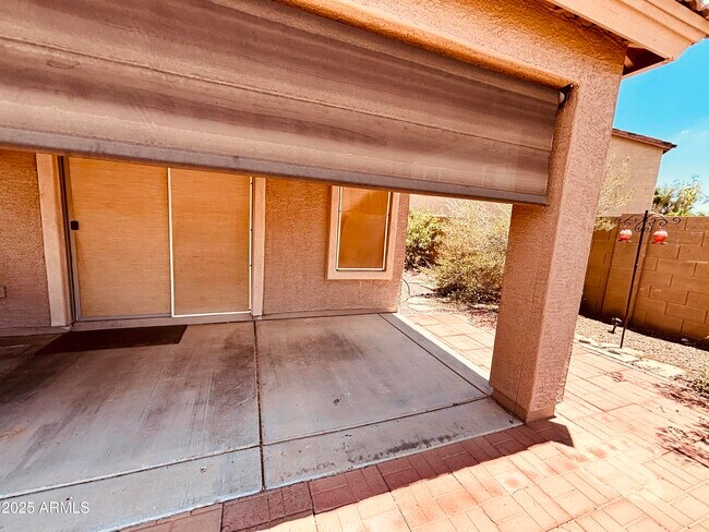 Building Photo - 29152 N Red Finch Dr