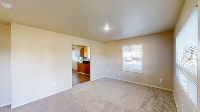 Building Photo - Country House w/ 2 Bedroom + Den - Washer, Dryer, Storage Shed & Plentiful Parking!