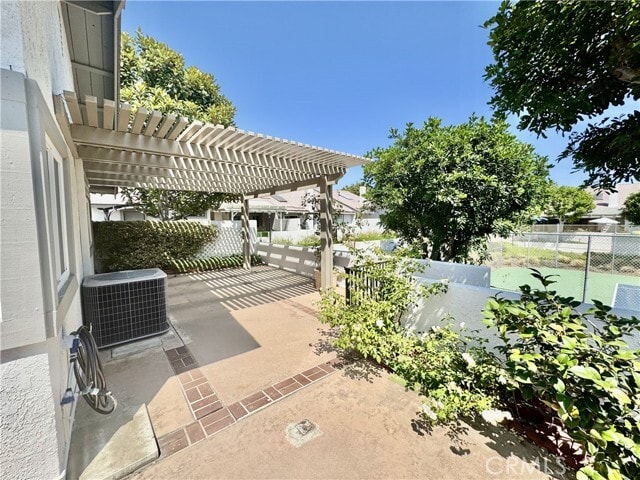 Building Photo - 12422 Tudor Way