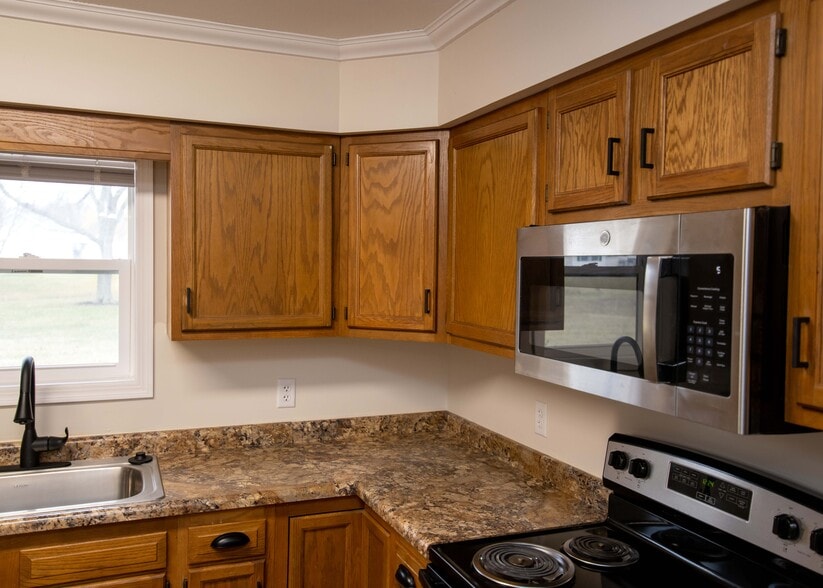 Building Photo - 106 Pierre Pl