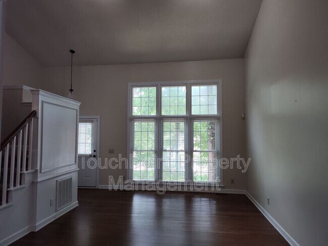 Building Photo - 7235 Kinsmore Ln
