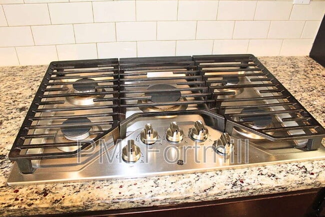 Building Photo - 4417 Carrington Dr