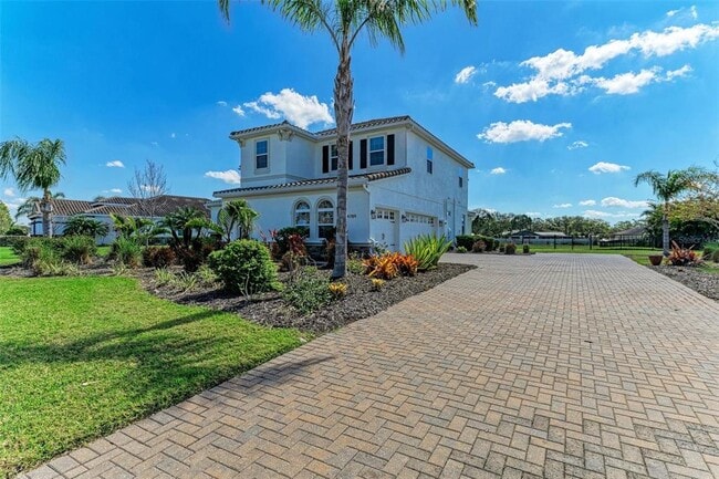 Building Photo - 4789 Vasca Dr