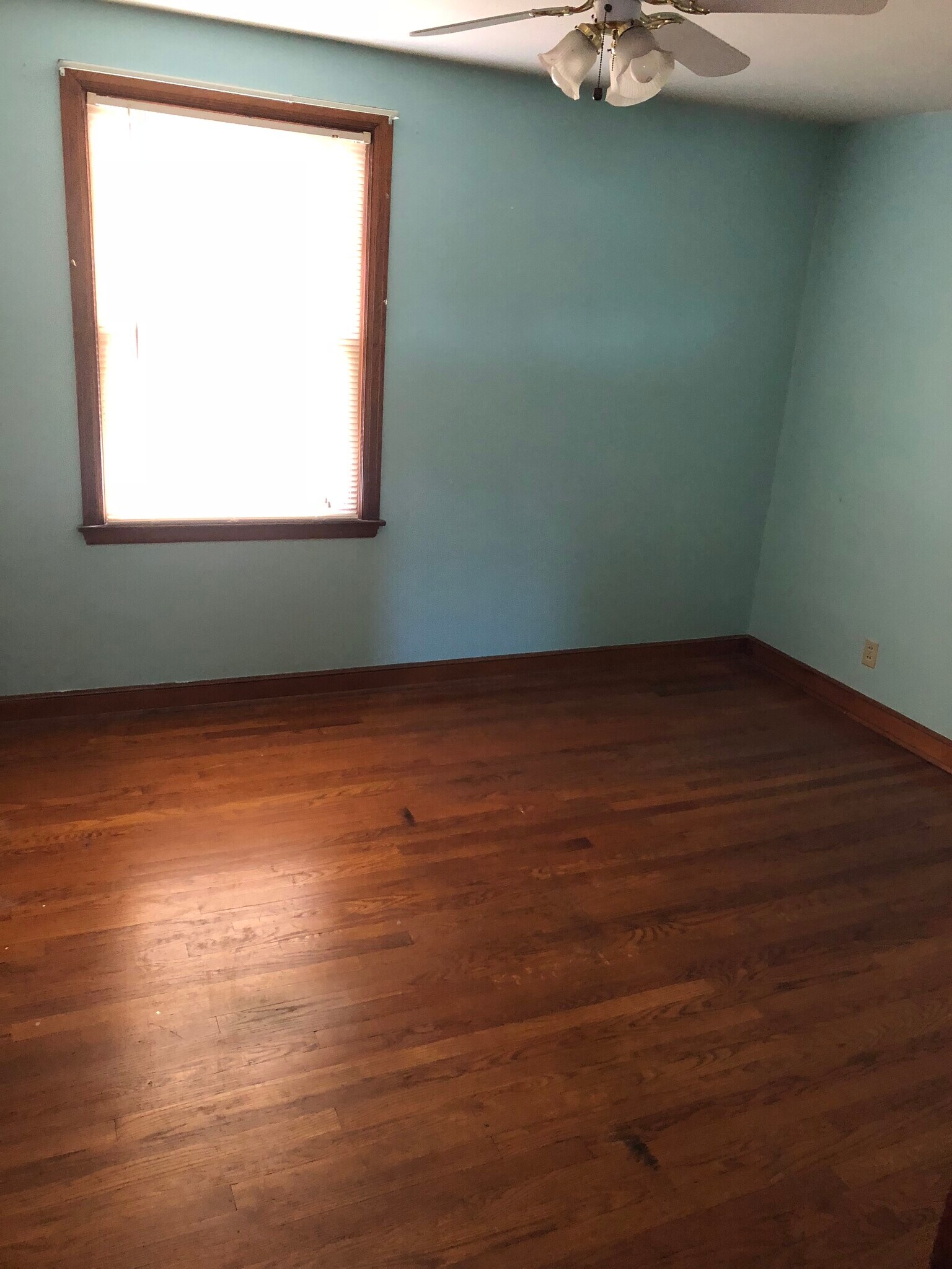 Building Photo - 1414 Marquette Ave