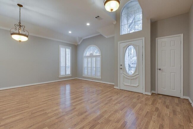 Building Photo - Location....Location....Location....