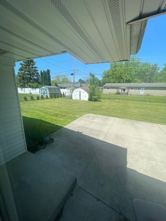 backyard view - 4384 Walton Plz