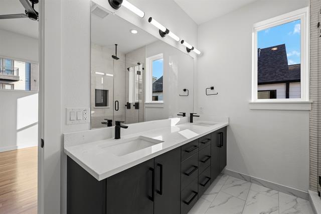 Building Photo - 3608 San Jacinto St