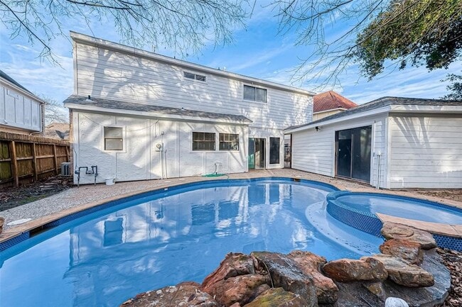 Building Photo - 3127 Ashfield Dr