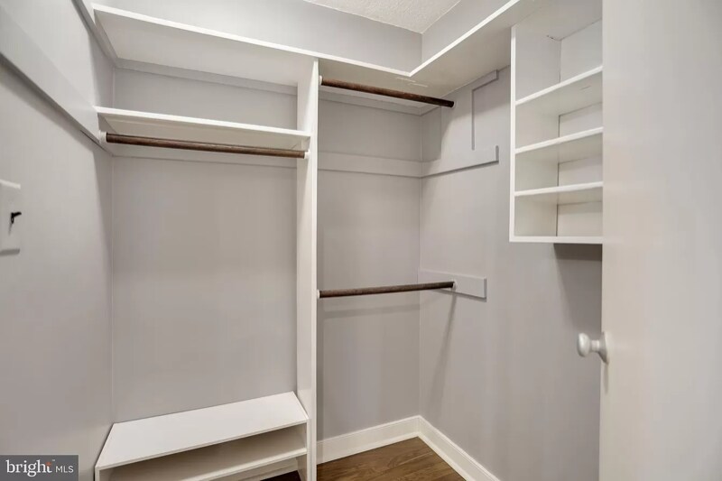 Building Photo - 2710 Macomb St NW