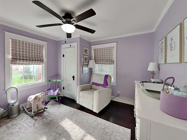 Building Photo - Fairmount Cottage READY NOW!